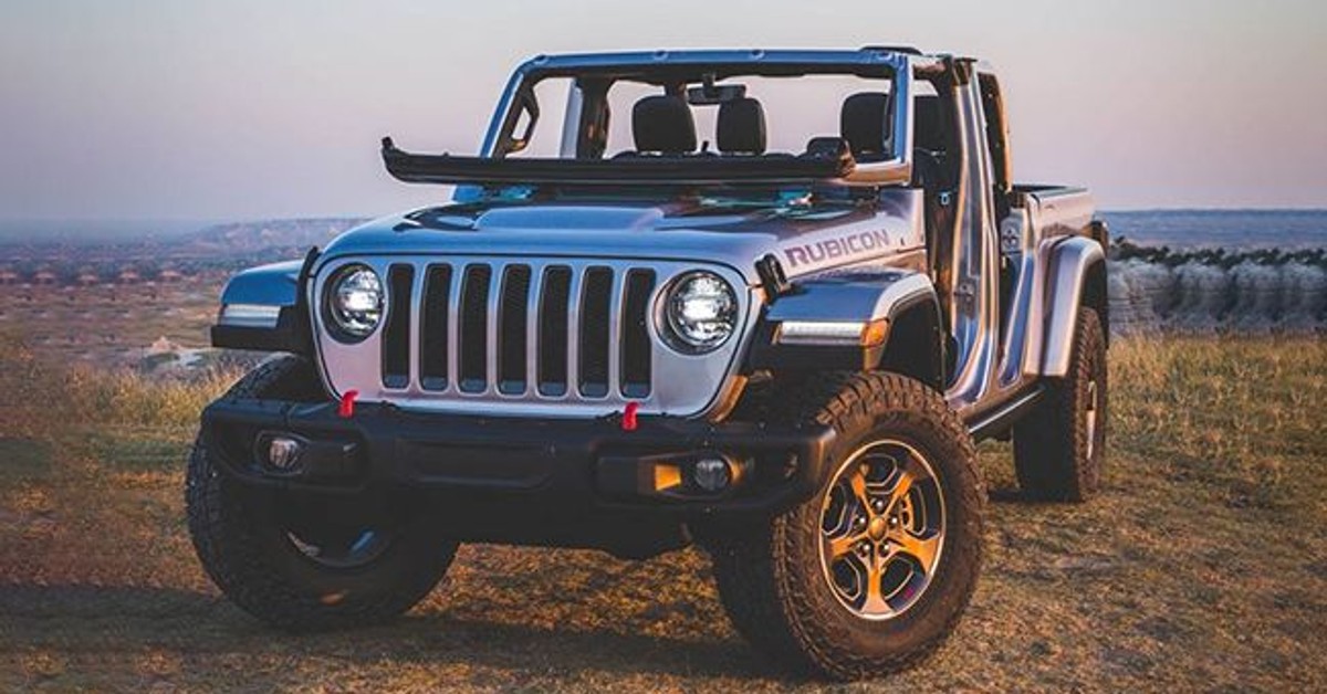 Jeep Gladiator goes official, to hit the US market in 2019