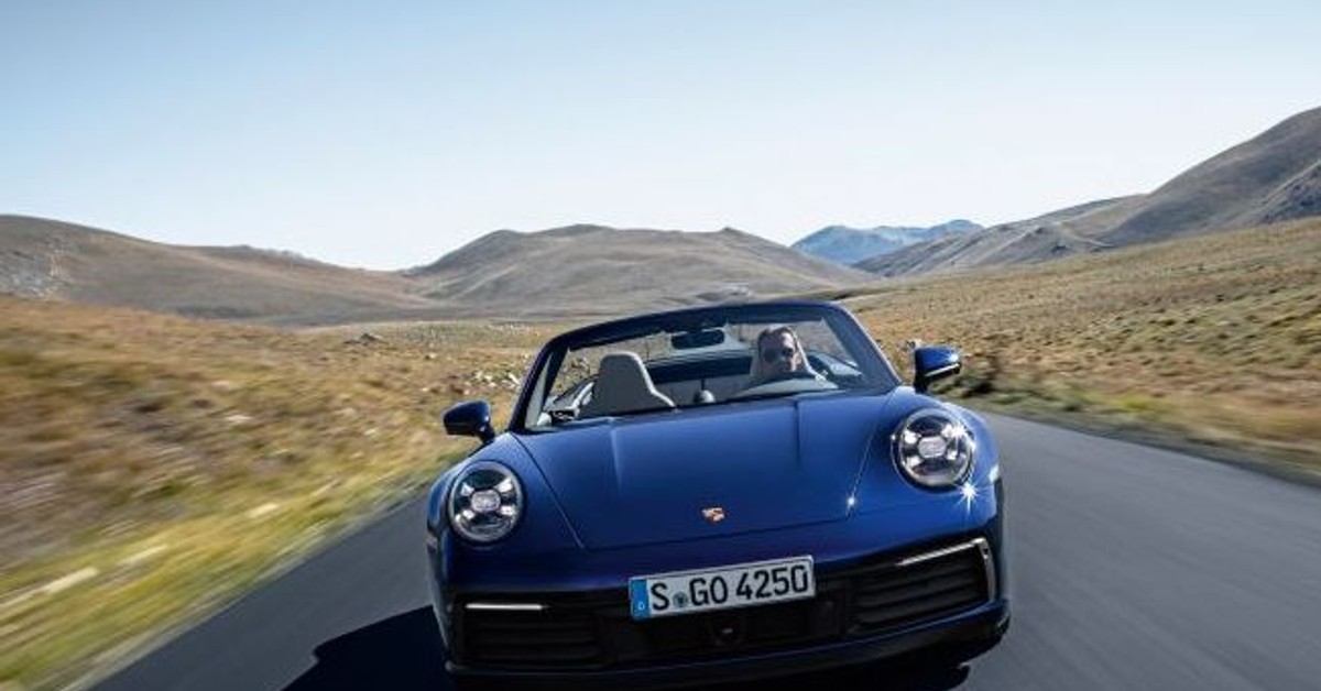 New Porsche 911 Cabriolet revealed