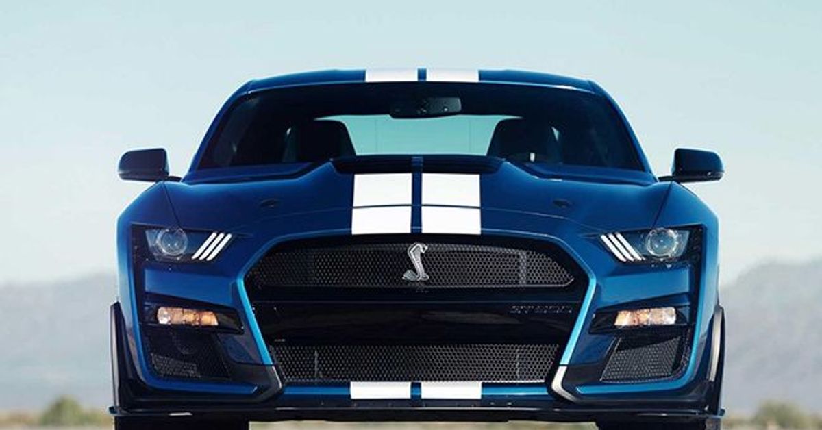 Mustang-based 2020 Shelby GT500 unwrapped