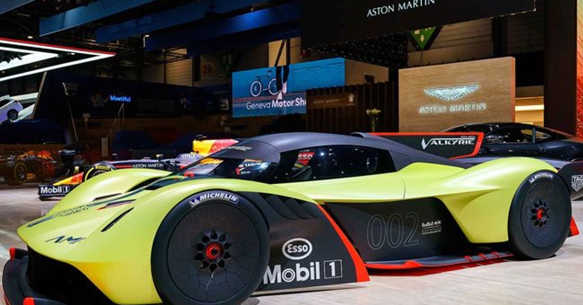 Up close and personal with the beautiful Aston Martin Valkyrie AMR Pro
