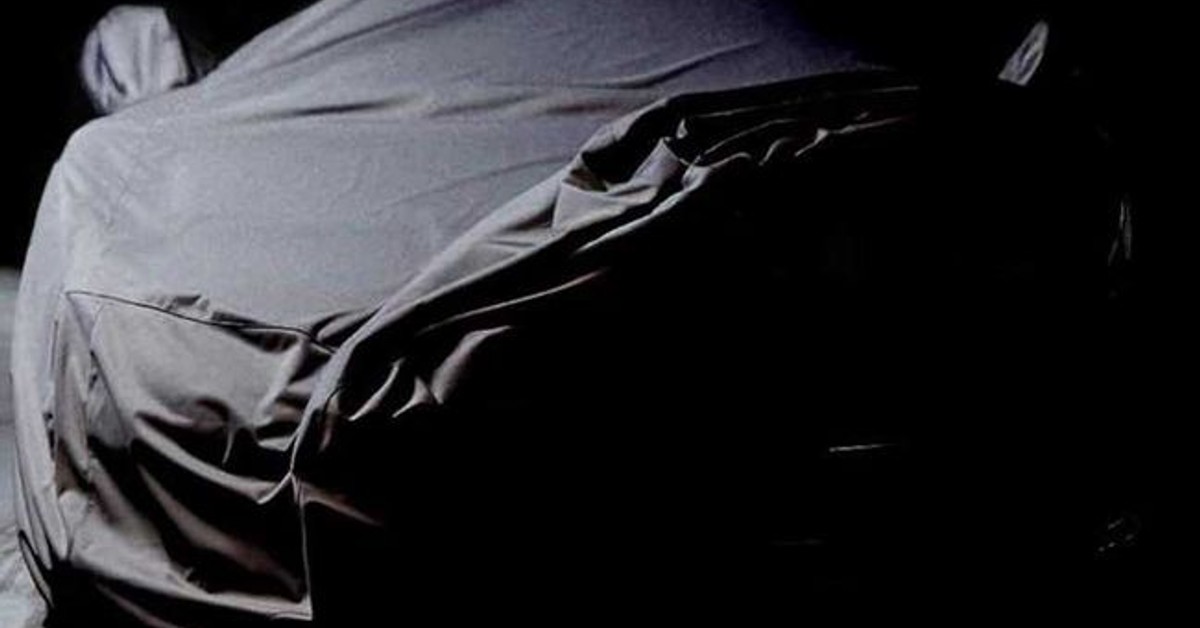 Bugatti posts mysterious hypercar picture on Instagram