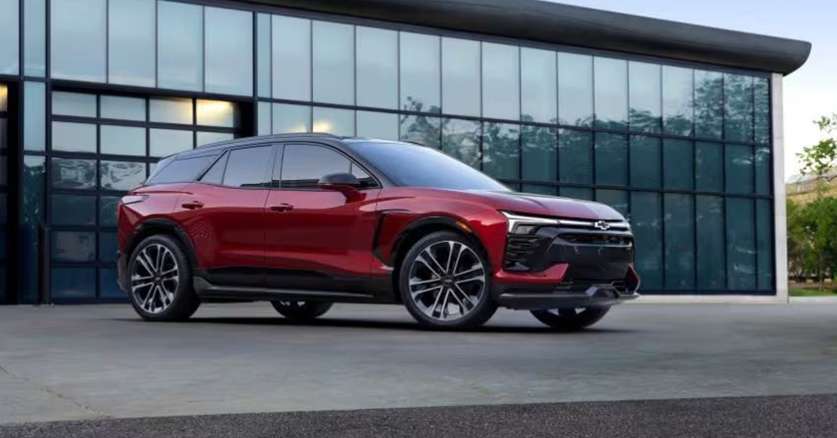 General Motors to phase out Android Auto and Apple CarPlay in its future electric models