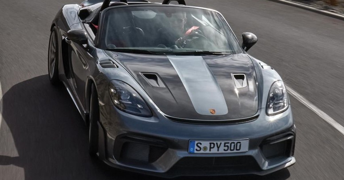 New Porsche 718 Spyder RS represents the evolution of the Boxster formula