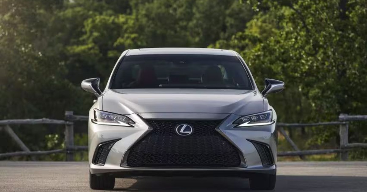 2024 Lexus ES arrives in the US with improved technology package