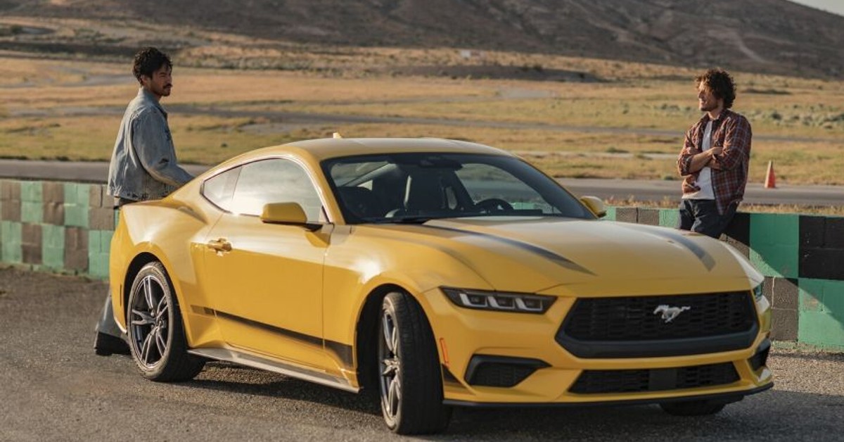 Ford set to expand the Mustang lineup; possibly adding 4-door model