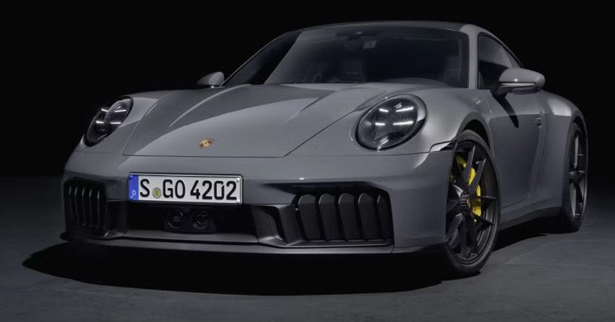 Porsche introduces new 911 hybrid with 541hp