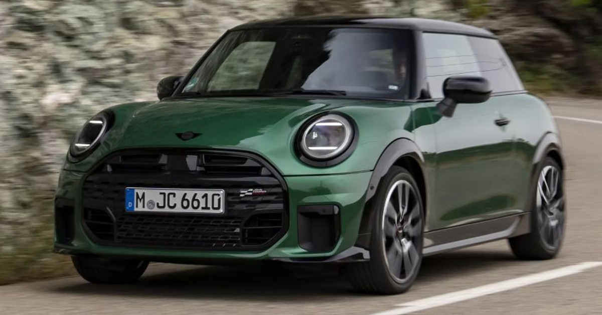 Meet the all-new MINI Cooper S in JCW trim