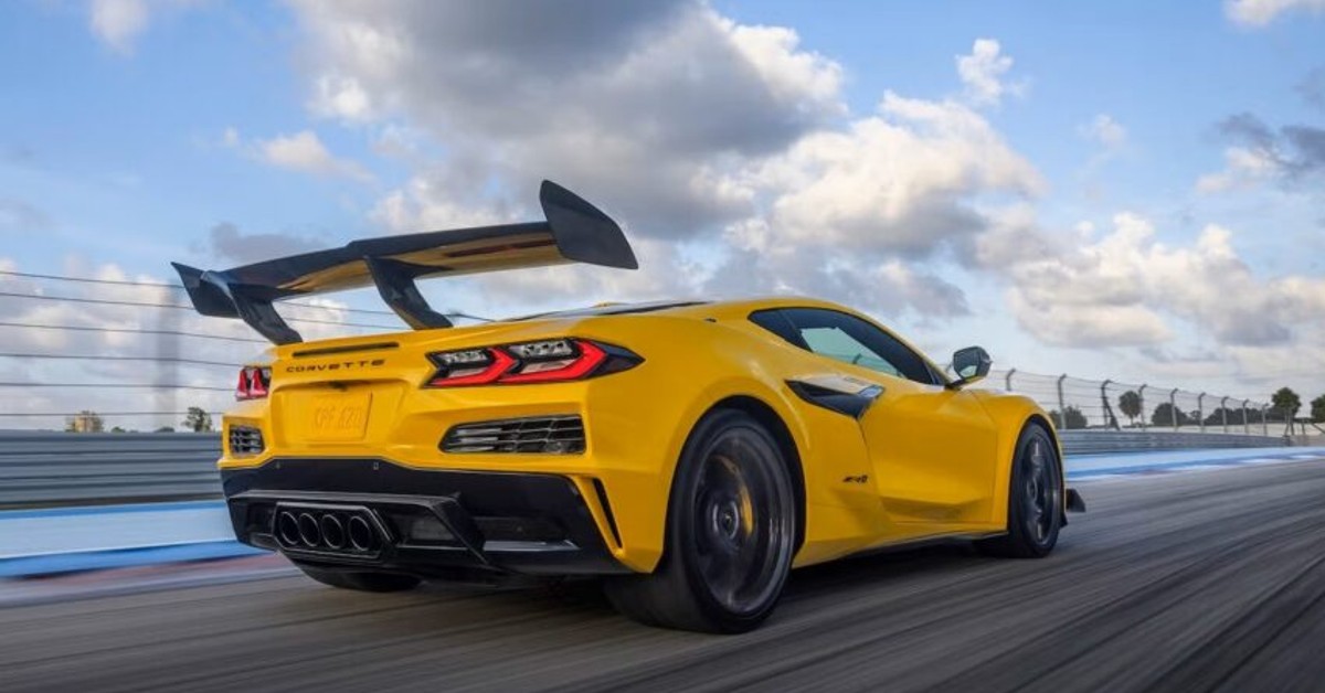 Quickest Yet: The 2025 Corvette ZR1 Blazes Through Speed Records