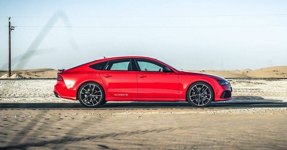 Audi RS7 and Tesla Model 3 Performance: The Ultimate Drag Race Faceoff