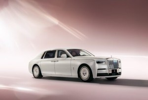 Rolls-Royce Phantom ‘Cherry Blossom’ Unveiled: A Floral Masterpiece for the Ages