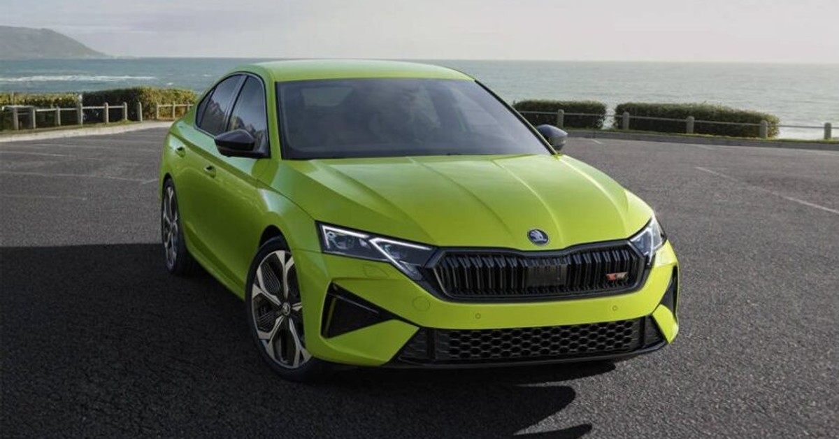 2025 Škoda Octavia RS Arrives in UAE with More Power and Sporty Features