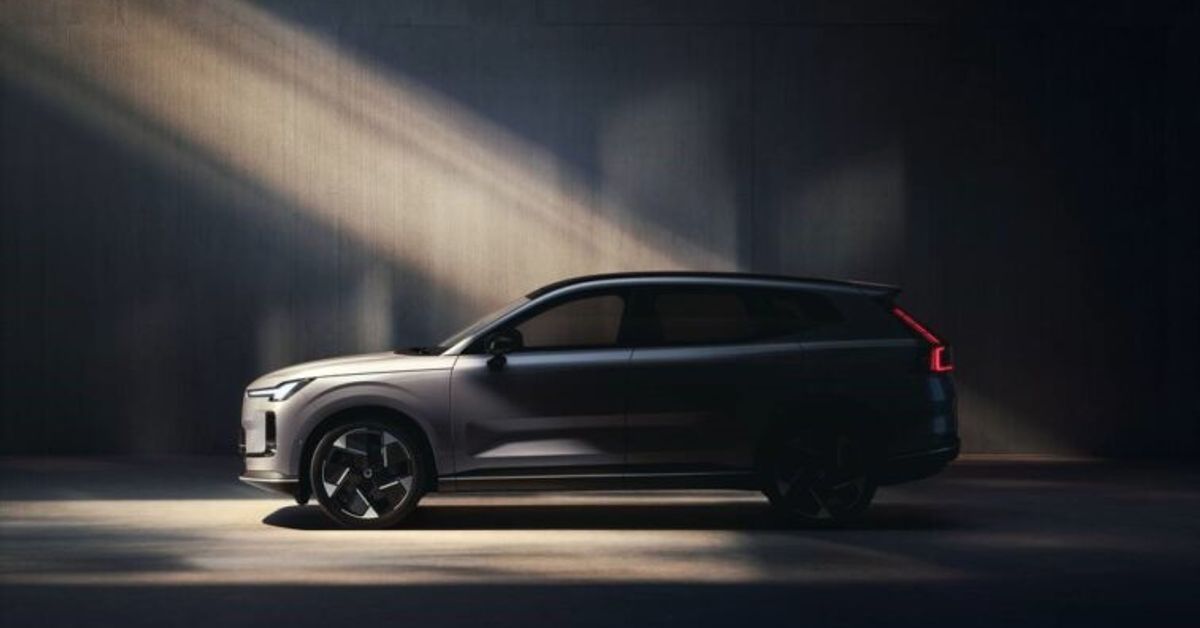 Volvo Unveils XC70: Its Longest-Range Plug-In Hybrid Yet