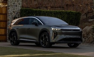 Lucid Gravity Arrives in the UAE: A Bold Step Forward for Luxury Electric SUVs