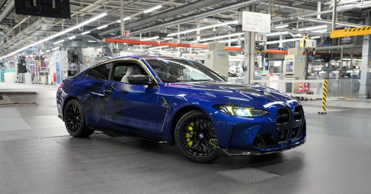 BMW M4 CS Edition VR46 Unveiled to Honour Valentino Rossi’s Legacy