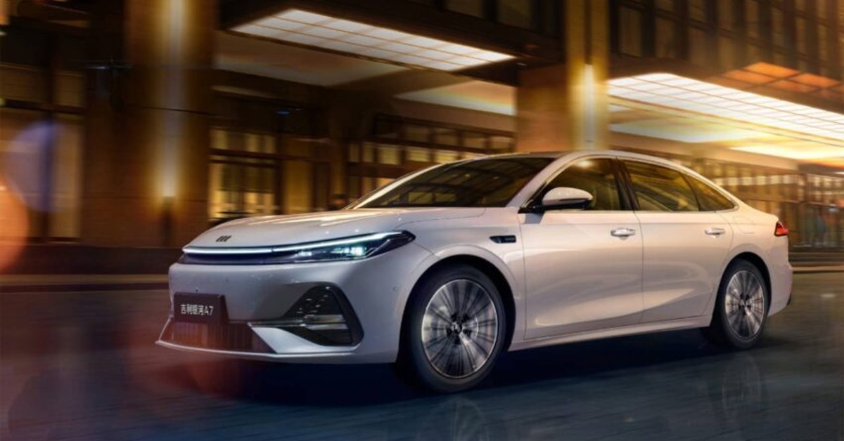 Geely Galaxy A7 EM-i PHEV: The 2,100 KM Hybrid Sedan Built for UAE Roads