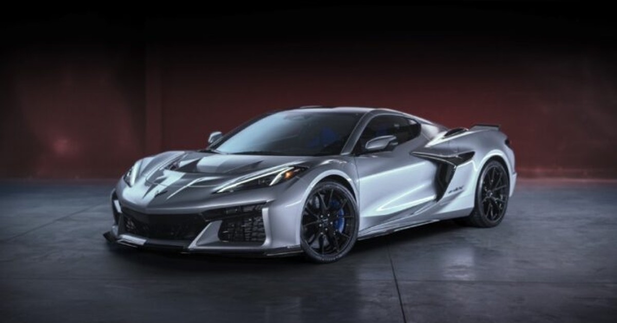 Chevrolet Unleashes 2026 Corvette ZR1X: 1,250 hp, eAWD, and Sub-2s Launch