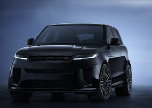 Range Rover Sport SV Black Gets a Stunning Monochrome Upgrade