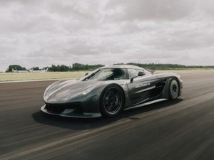 Koenigsegg Jesko Absolut reclaims the 0-400 kmph world record from the Rimac
