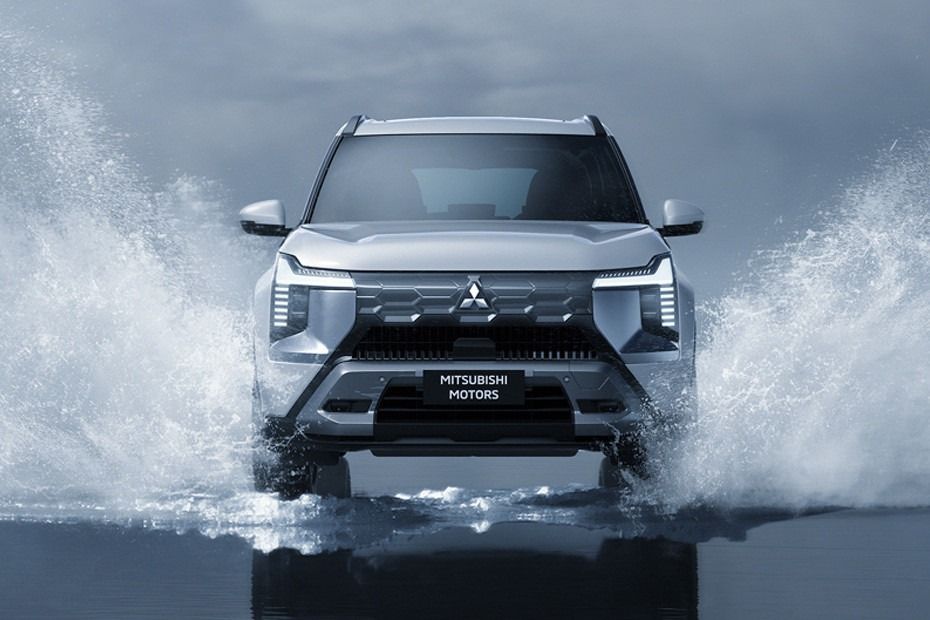 Mitsubishi Destinator Front View