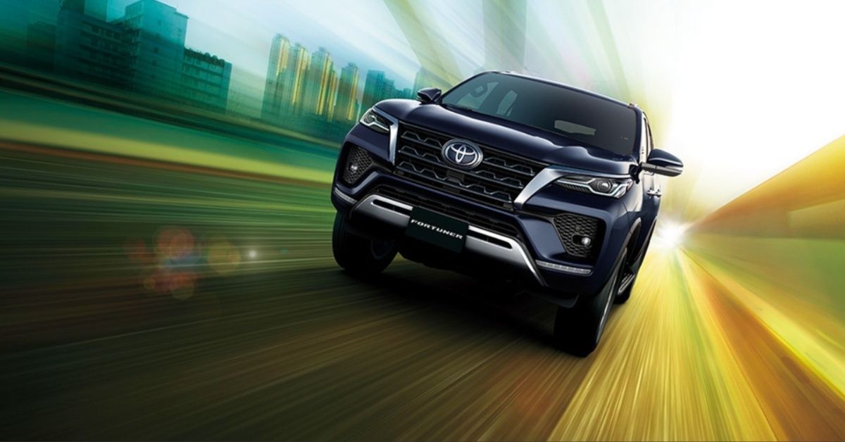 Inside the Toyota Fortuner 2026: Digital Dashboard, Infotainment and Premium Comfort Explained
