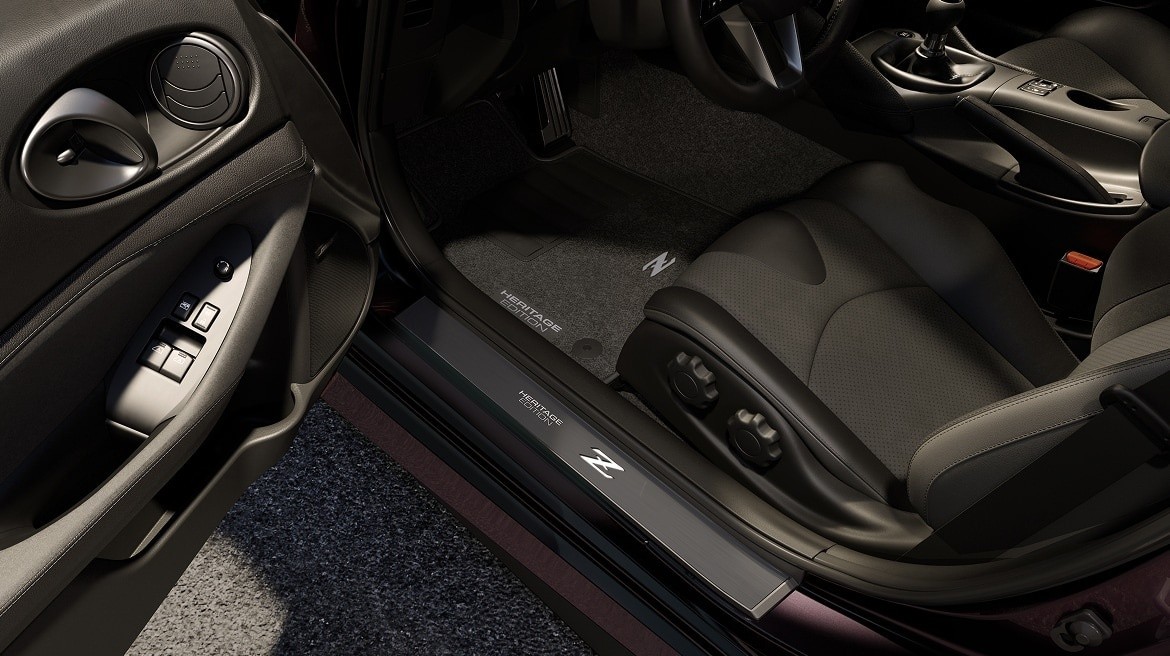 Nissan Z Heritage Edition interior