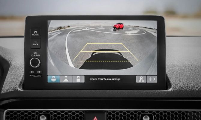 Honda Civic Type R reverse camera display with smart parking assistance and driver-focused infotainment system