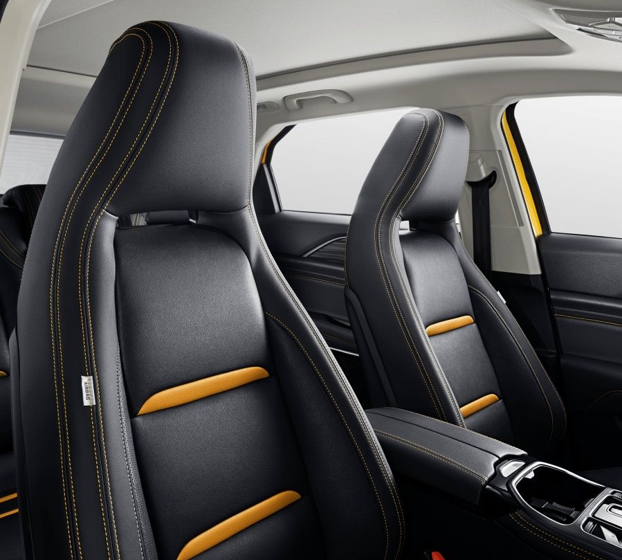 Bestune T77 front seats featuring premium upholstery and sporty cabin design