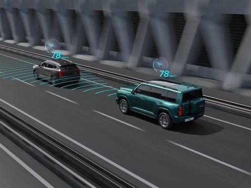 Haval H9 adaptive cruise control system monitoring traffic ahead