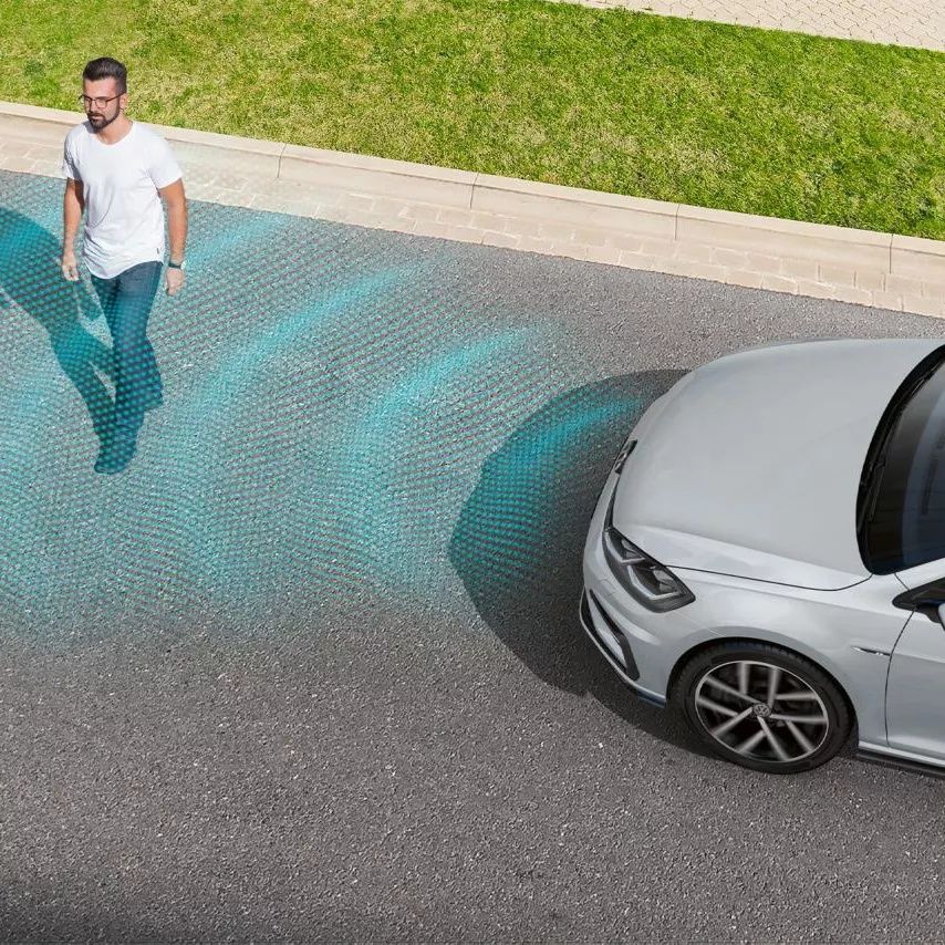 Volkswagen Teramont pedestrian detection and safety assist system