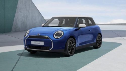 The New All-Electric MINI Cooper: Fun, Iconic, and Zero-Emissions Driving in the UAE