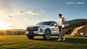 OMODA & JAECOO unveils Super Hybrid System with V2L charging for match-day gatherings