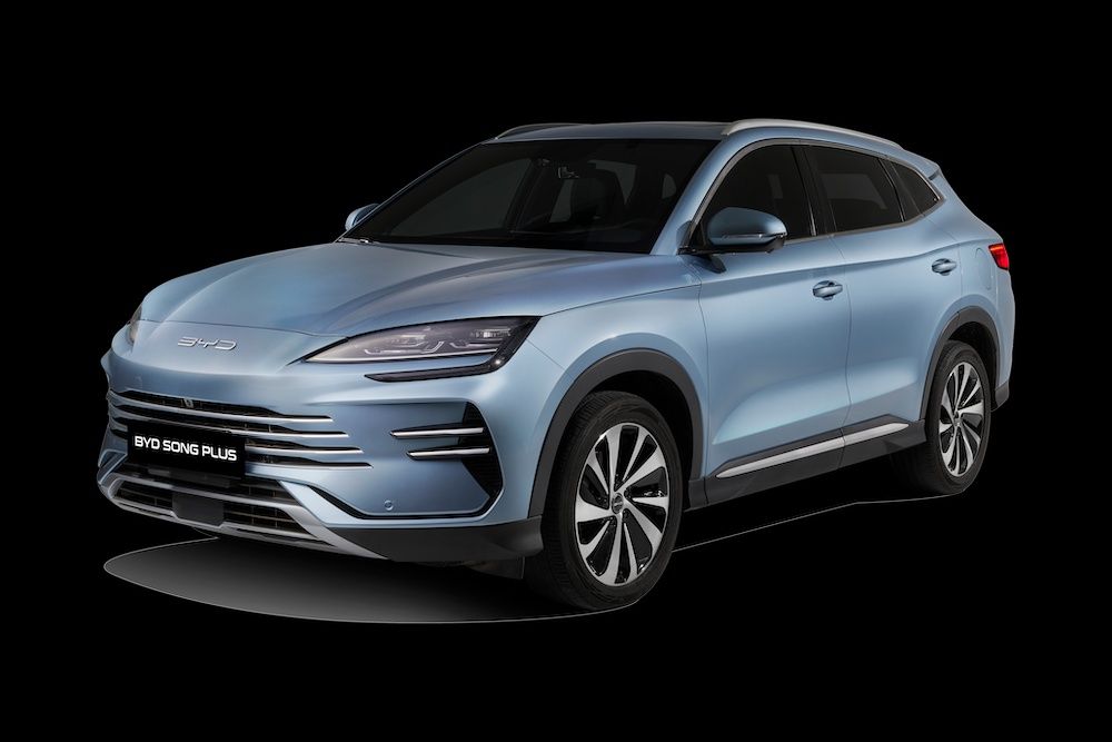 BYD SONG PLUS front three-quarter view