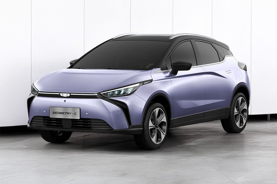 Geely Geometry C front view in purple