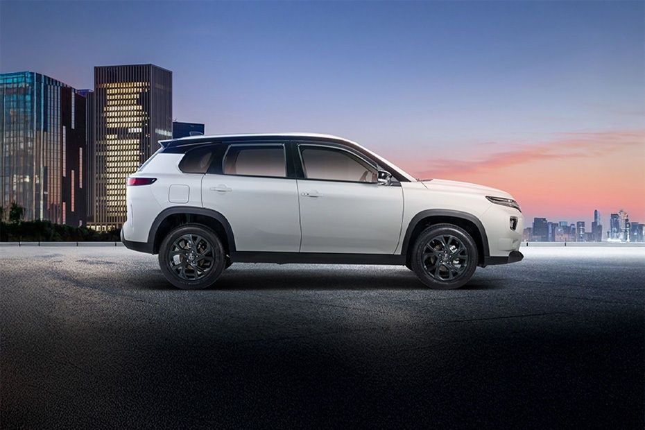 Toyota Urban Cruiser side profile