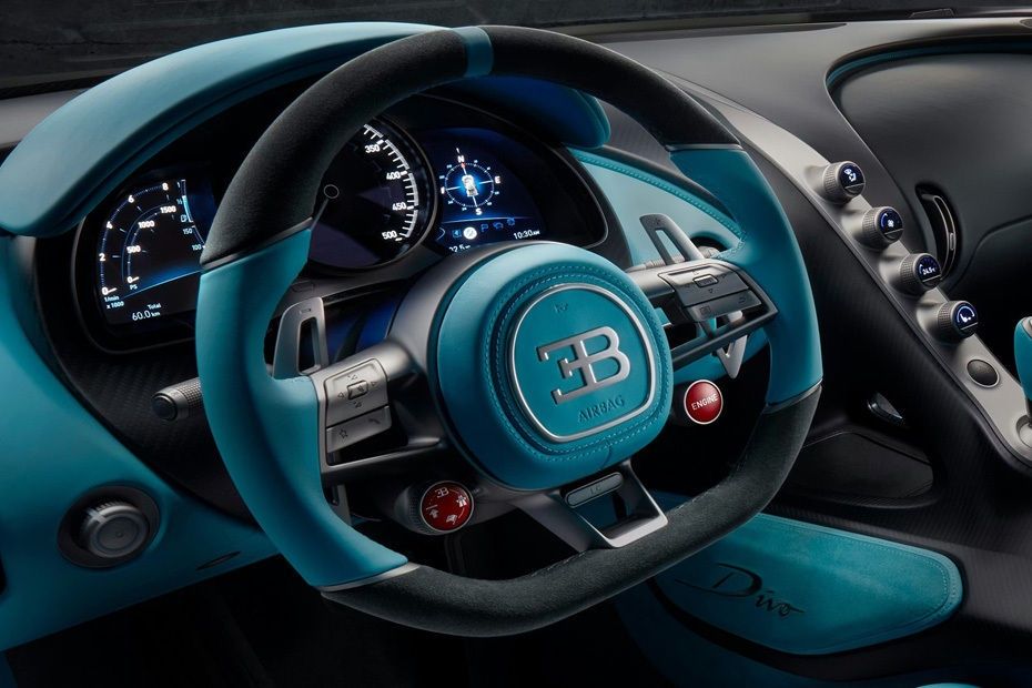 Bugatti Divo steering wheel and digital driver cockpit