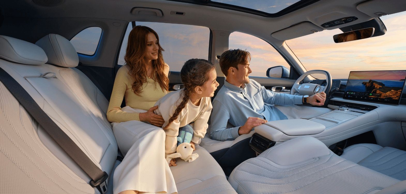 Geely EX5 premium cabin with spacious family seating and panoramic sunroof
