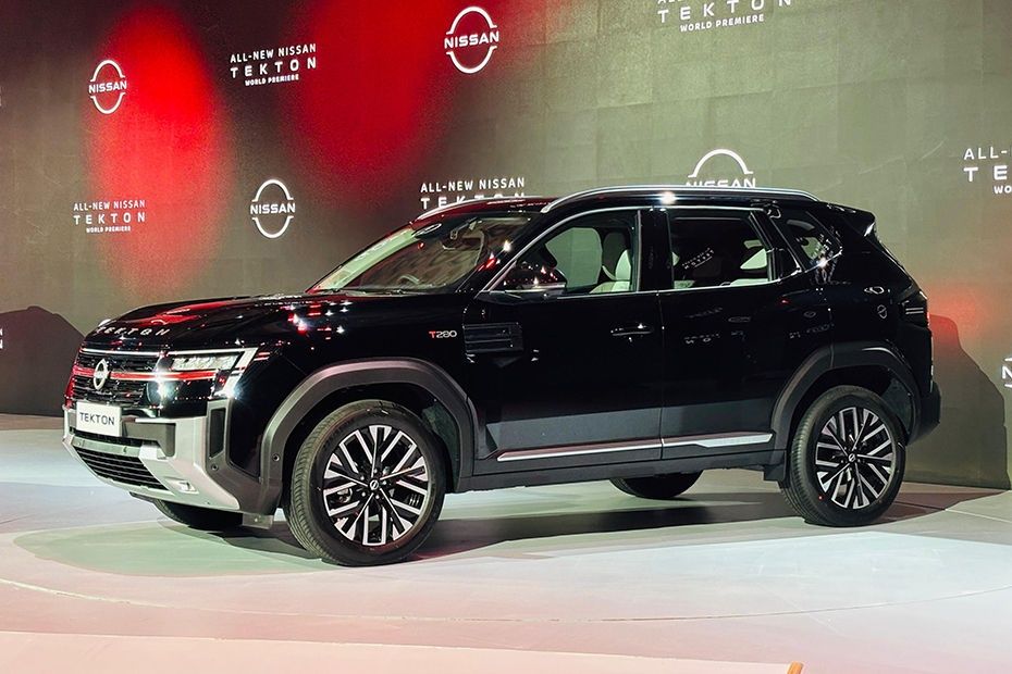 2026 Nissan Tekton T280 SUV showcased at its world premiere with a bold exterior design