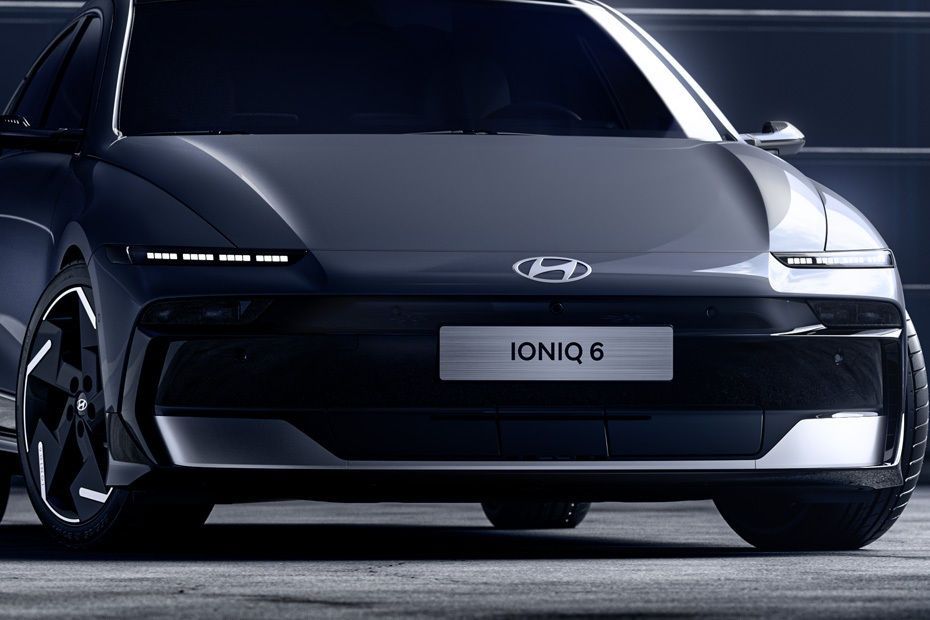 2026 Hyundai Ioniq 6 side profile highlighting streamlined electric sedan design