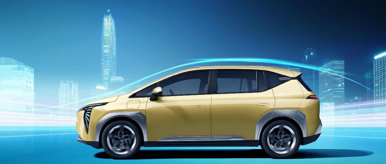 AION Y Plus side profile in yellow showcasing its modern electric SUV design.