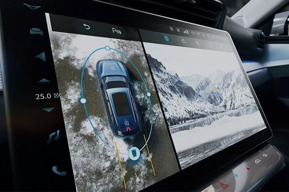 Kaiyi X7 360-degree parking camera display