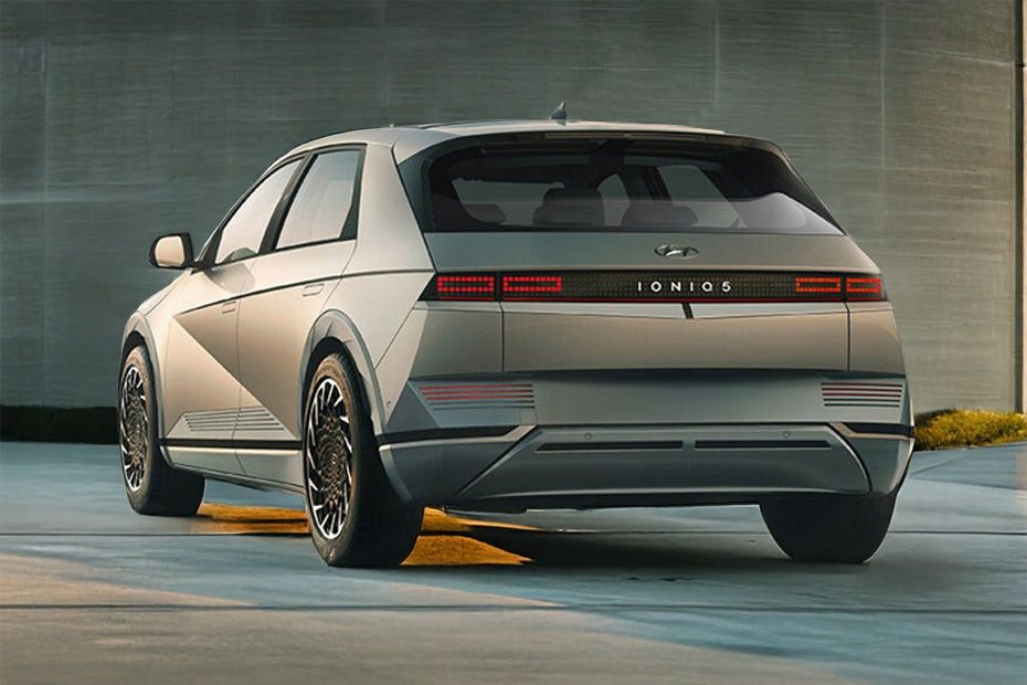 Hyundai IONIQ 5 rear three-quarter exterior view