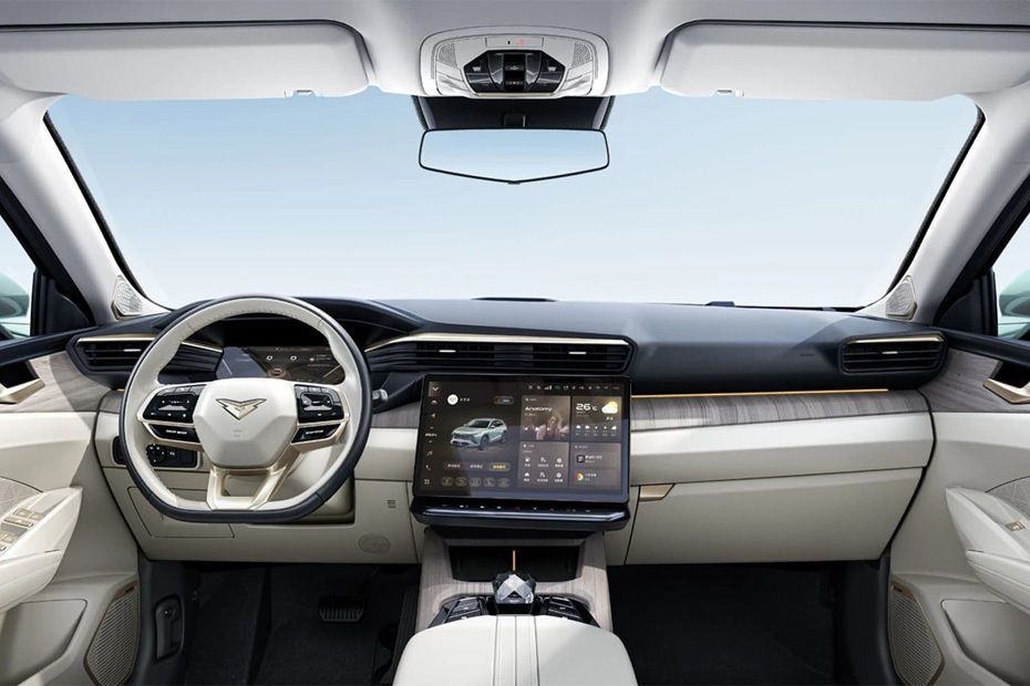 Kaiyi X7 dashboard featuring a large touchscreen, digital display and premium cabin design.