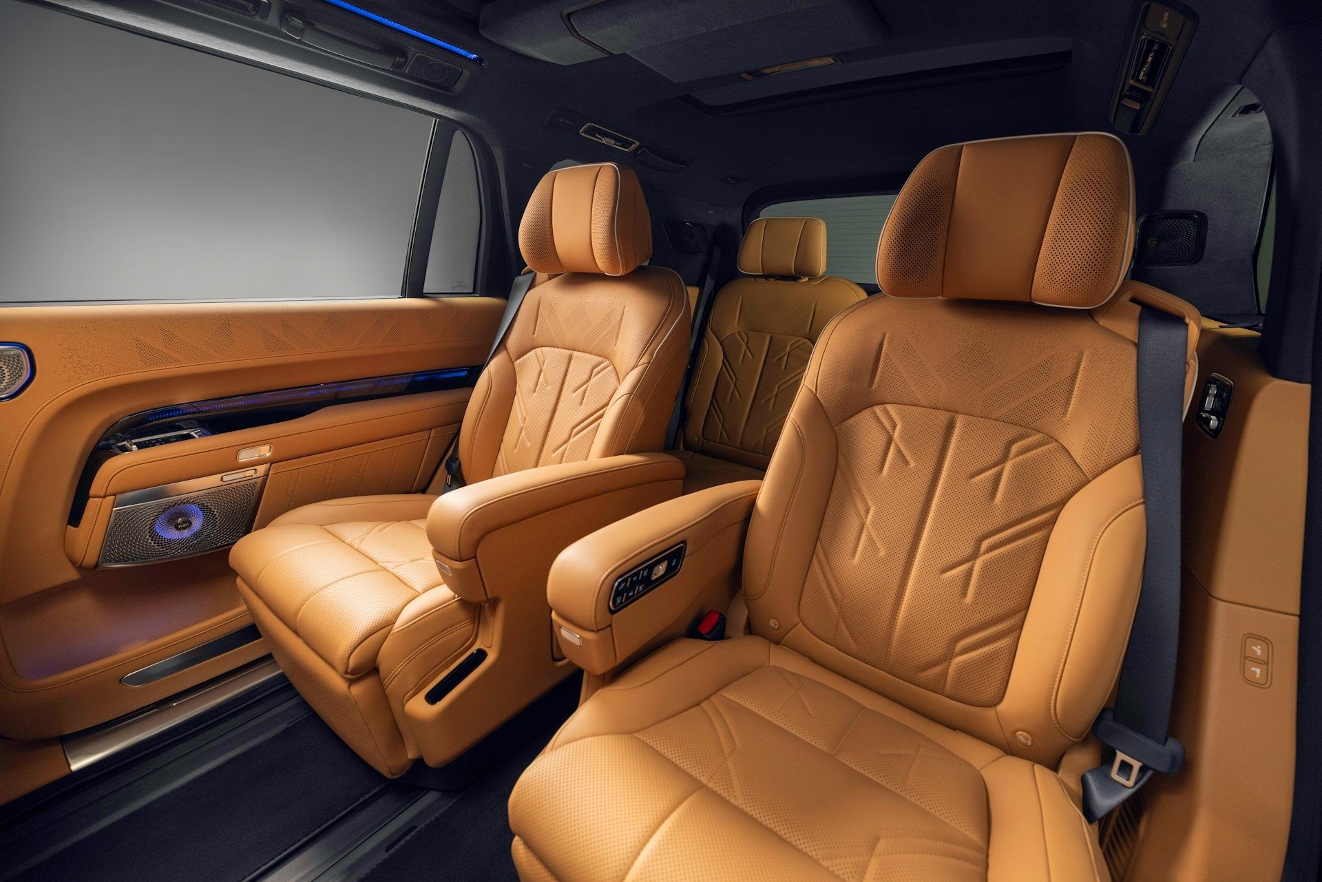 Zeekr 9X luxury interior with tan leather seats and premium second-row cabin