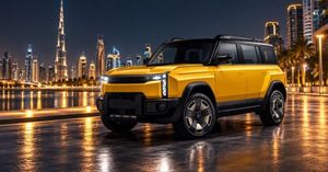 iCAUR 03T Luxury: The Only Trim You Need, Here's Everything It Comes With