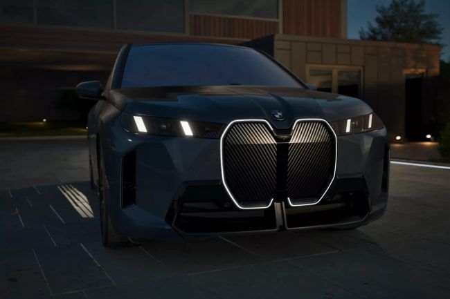 BMW iX xDrive60 exterior