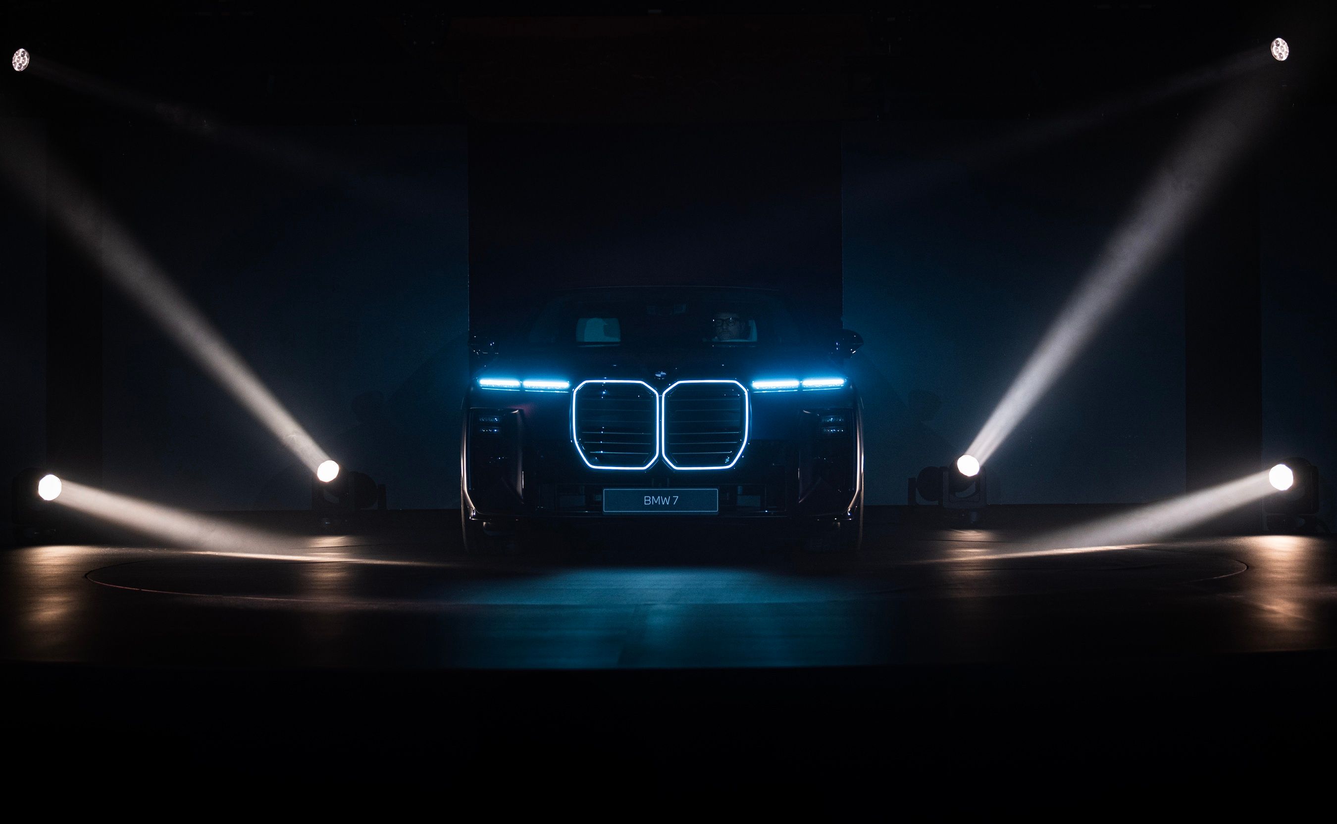 New BMW 7 Series front view during illuminated reveal at Dubai premiere