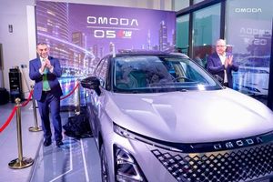 Omoda O5 HEV launched in Sharjah: hybrid SUV with 1,000km range