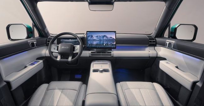 BYD Ti 7 Infotainment and Smart Features