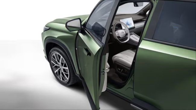GAC GS7 front door