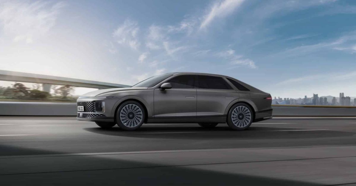 Hyundai Azera: Inside The Premium Sedan’s Bold Design And Smart Cabin